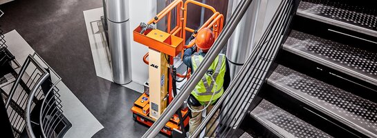 Mobile Arbeitsbühne Nano SP für niedrige Höhen von JLG Mobile Arbeitsbühne Nano SP für niedrige Höhen von JLG