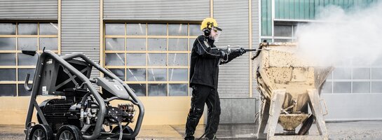 Höchstdruckreiniger von Kärcher. Höchstdruckreiniger HD 18-50-4 von Kärcher im Einsatz.